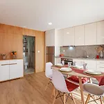 Apartment Avenida 1,2 E 3