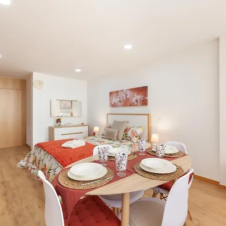 Avenida 1,2 E 3 * Braga