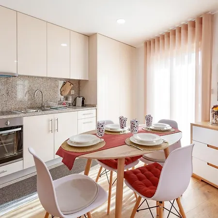 Avenida 1,2 E 3 * Braga