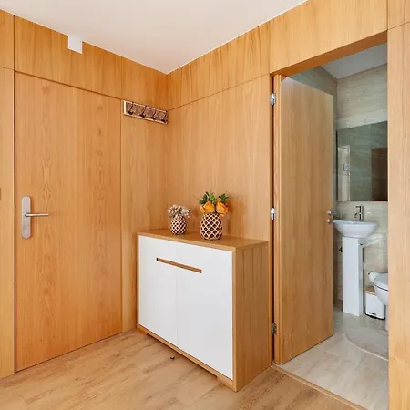 Avenida 1,2 E 3 Apartment