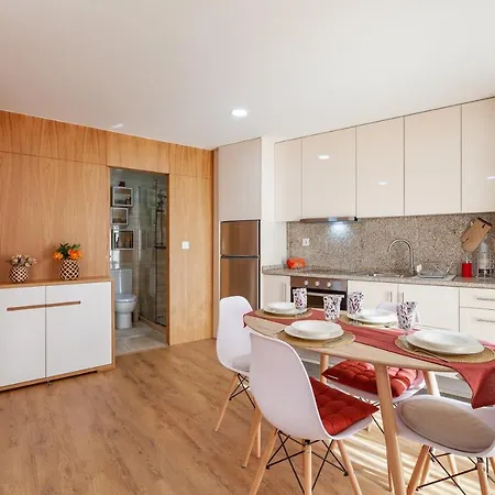 Apartment Avenida 1,2 E 3