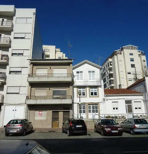 Apartament Avenida 1,2 E 3 *