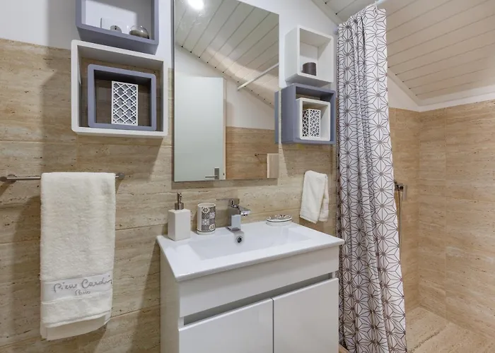 Avenida 1,2 E 3 Apartament