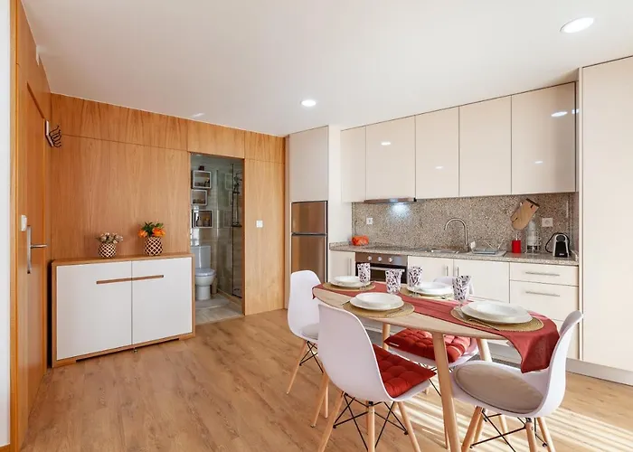 Apartament Avenida 1,2 E 3