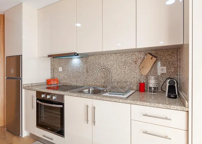 Avenida 1,2 E 3 Apartament