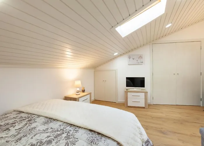 Avenida 1,2 E 3 * Braga